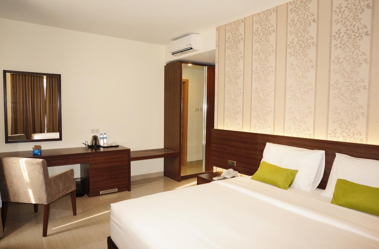 Green Eden Hotel Manado Eksteriør bilde